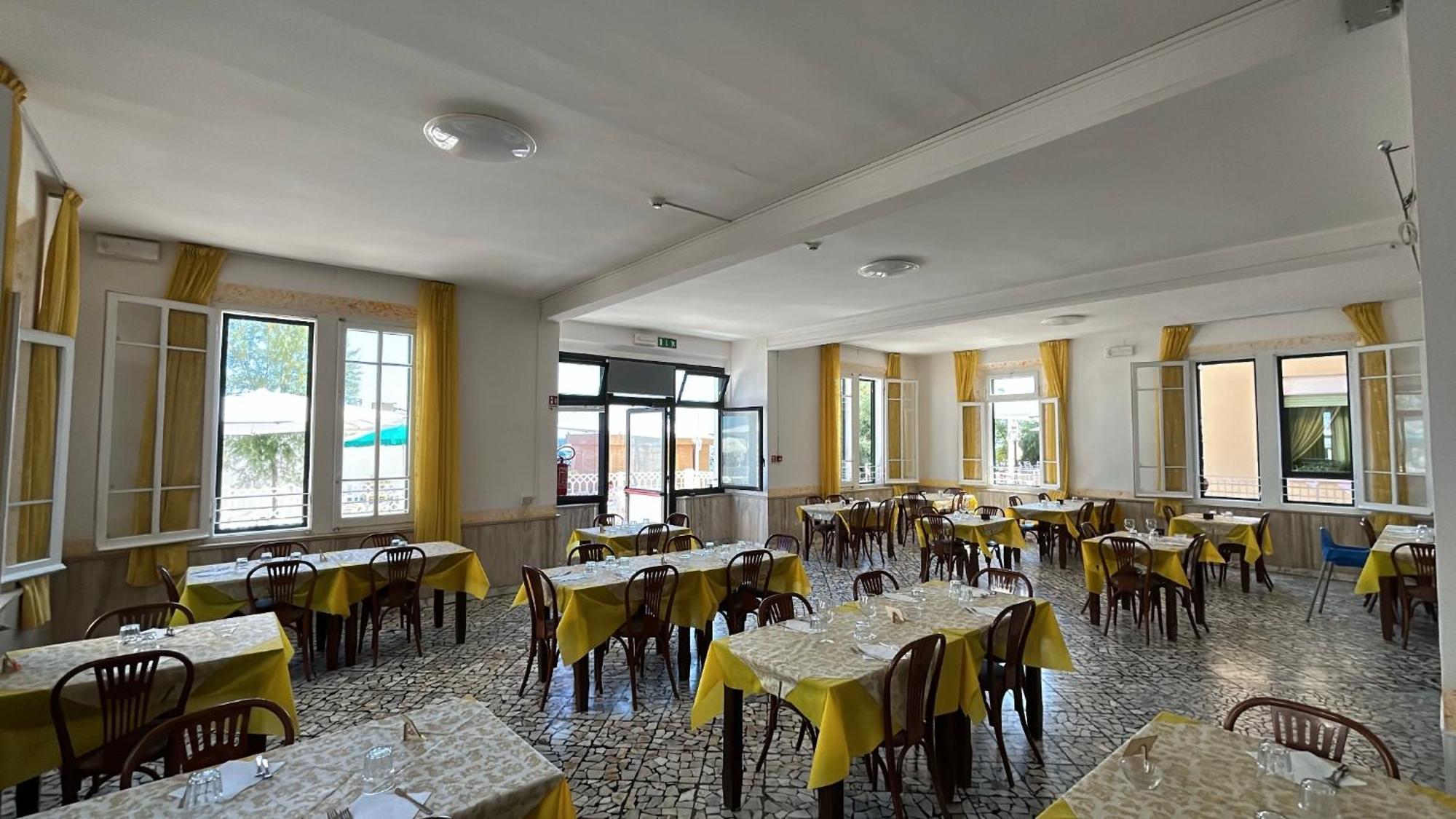 Hotel Bartolini Μπελάρια-Ιτζέα Μαρίνα Εξωτερικό φωτογραφία